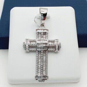 "925 Sterling Silver Plated CZ Pendant, EVBRS607